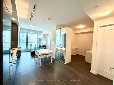 28 Freeland Street 1205, Toronto, On M5e 0e3