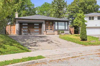 290 Newton Drive, Toronto, On M2m 2p8