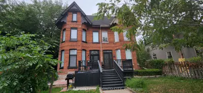 298 Seaton Street, Toronto, On M5a 2t7