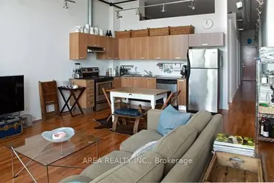 43 Hanna Avenue 403, Toronto, On M6k 1x1