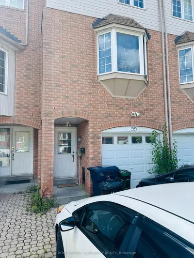 99 Sufi Crescent, Toronto, On M4a 2x2