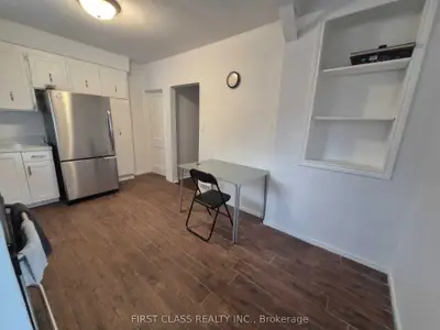 97 Bude Street 1st Floor, Toronto, On M6e 2e4