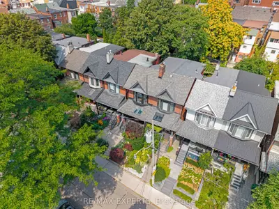 54 Marchmount Road, Toronto, On M6g 2a9