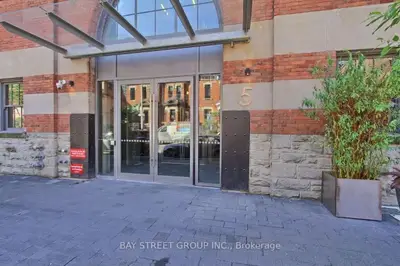 5 St Joseph Street 1511, Toronto, On M4y 0b6