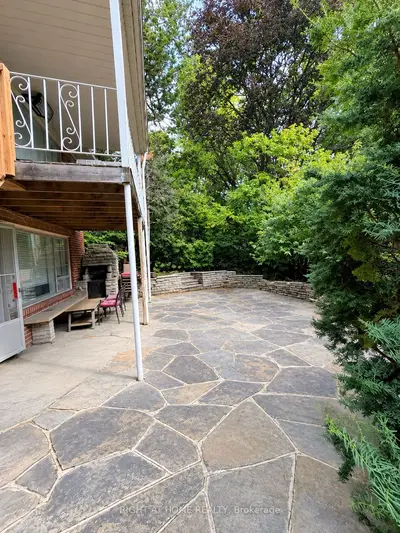 7 The Links Road, Toronto, On M2p 1t4