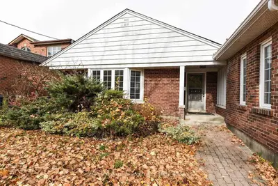 90 Centre Avenue N, Toronto, On M2m 2l6