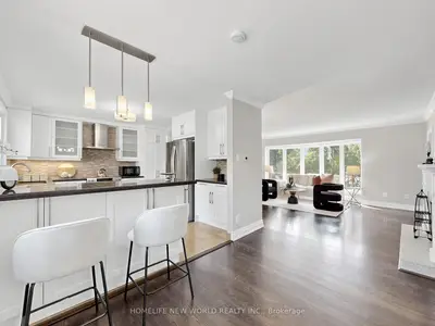 5 Alderdale Court, Toronto, On M3b 2h8