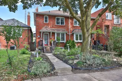 278 Woburn Avenue, Toronto, On M5m 1k9