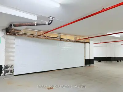 763 Bay Street Parking, Toronto, On M5g 2r3