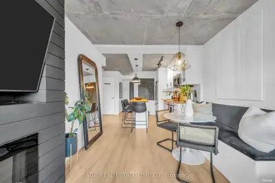 456 College Street 408, Toronto, On M6g 4a3