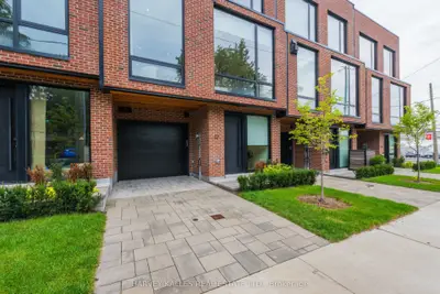 32 Evergreen Gardens, Toronto, On M4g 1c5