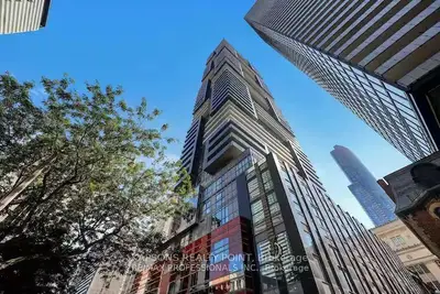 7 Grenville Street 6512, Toronto, On M4y 1a1