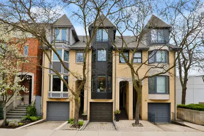 22 Berryman Street, Toronto, On M5r 1m6