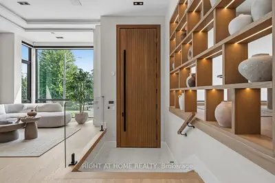 77 Walder Avenue, Toronto, On M4p 2s1