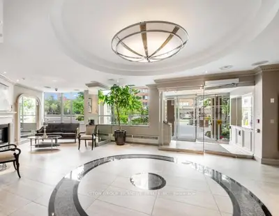 265 Ridley Boulevard 1803, Toronto, On M5m 4n8