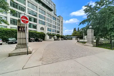 637 Lake Shore Boulevard W 409, Toronto, On M5v 3j6