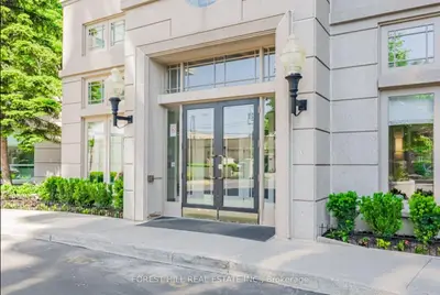 2 Covington Road 401, Toronto, On M6a 3e2