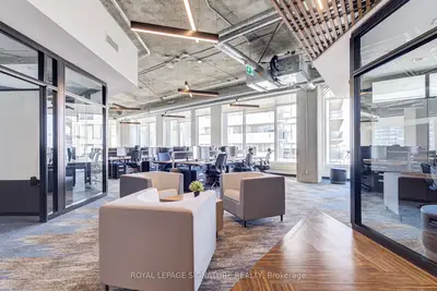 130 Queens Quay E 1300, Toronto, On M5a 3y5