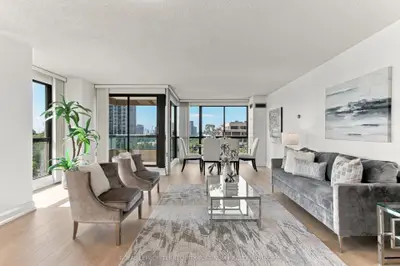 1 Concorde Place 802, Toronto, On M3c 3k6