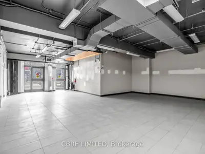 761 Queen Street, Toronto, On M6j 1g1