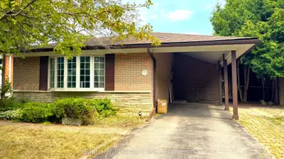 35 Corning Road, Toronto, On M2j 2l6