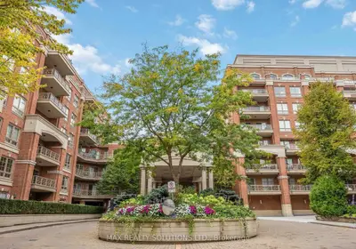 20 Burkebrook Place 319, Toronto, On M4g 0a1