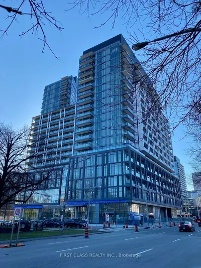 50 Power Street 1704, Toronto, On M5a 3a6