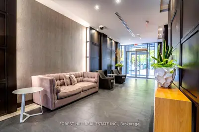 21 Scollard Street 103, Toronto, On M5r 1g1