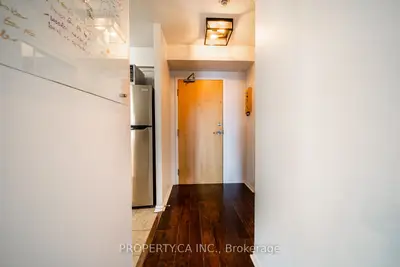 70 Mill Street 608, Toronto, On M5a 4r1