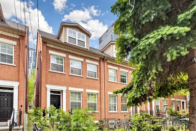 238 George Street, Toronto, On M5a 2n1