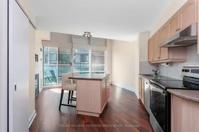 77 Lombard Street 514, Toronto, On M5c 3e1