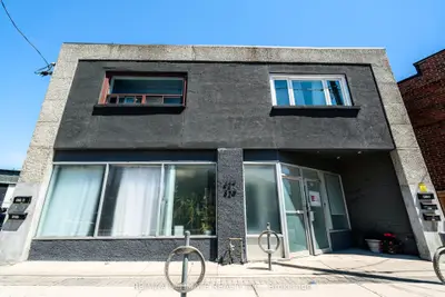 427-429 Vaughan Road, Toronto, On M6c 2p1