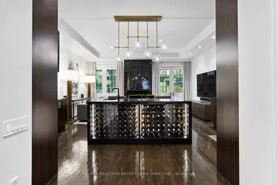 117 Scollard Street, Toronto, On M5r 1g4
