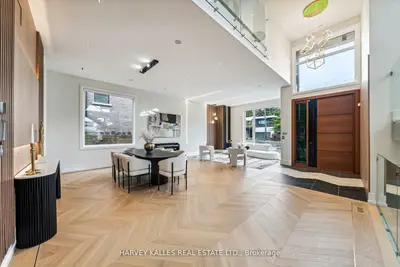 139 Newton Drive, Toronto, On M2m 2n4