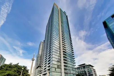 25 Capreol Court 2205, Toronto, On M5v 3z7