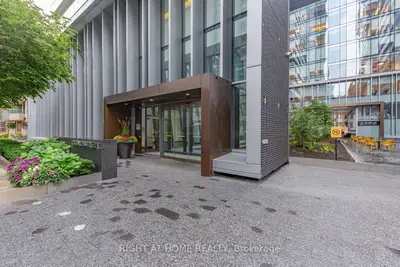 42 Charles Street E 3408, Toronto, On M4y 0b7