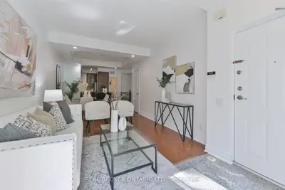 70 Byng Avenue 24, Toronto, On M2n 7l9