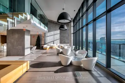 45 Charles Street E 5102, Toronto, On M4y 0b8