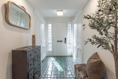 43 Oriole Road, Toronto, On M4v 2e6