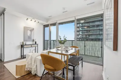 50 Charles Street E 4413, Toronto, On M4y 0c3