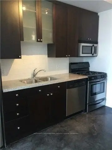 1 Shaw Street 1017, Toronto, On M6k 0a1