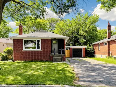 41 Bainbridge Avenue Upper, Toronto, On M3h 2j8