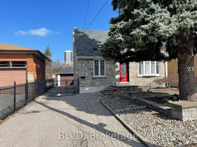 20 Athabaska Avenue, Toronto, On M2m 2t7