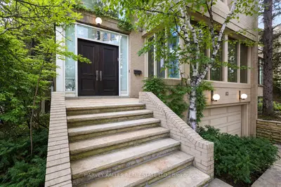 83 Hillmount Avenue, Toronto, On M6b 1x5