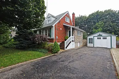 9 Dromore Crescent, Toronto, On M2r 2h4