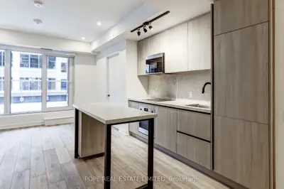 108 Peter Street 806, Toronto, On M5v 0w2