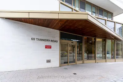 60 Tannery Road 311, Toronto, On M5a 0s8