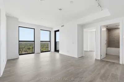 25 Frederick Todd Way 2207, Toronto, On M4g 0c9