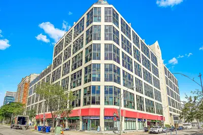 222 The Esplanade 904, Toronto, On M5a 4m8