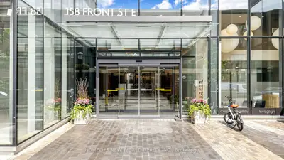 158 Front Street E 813, Toronto, On M5a 0k9